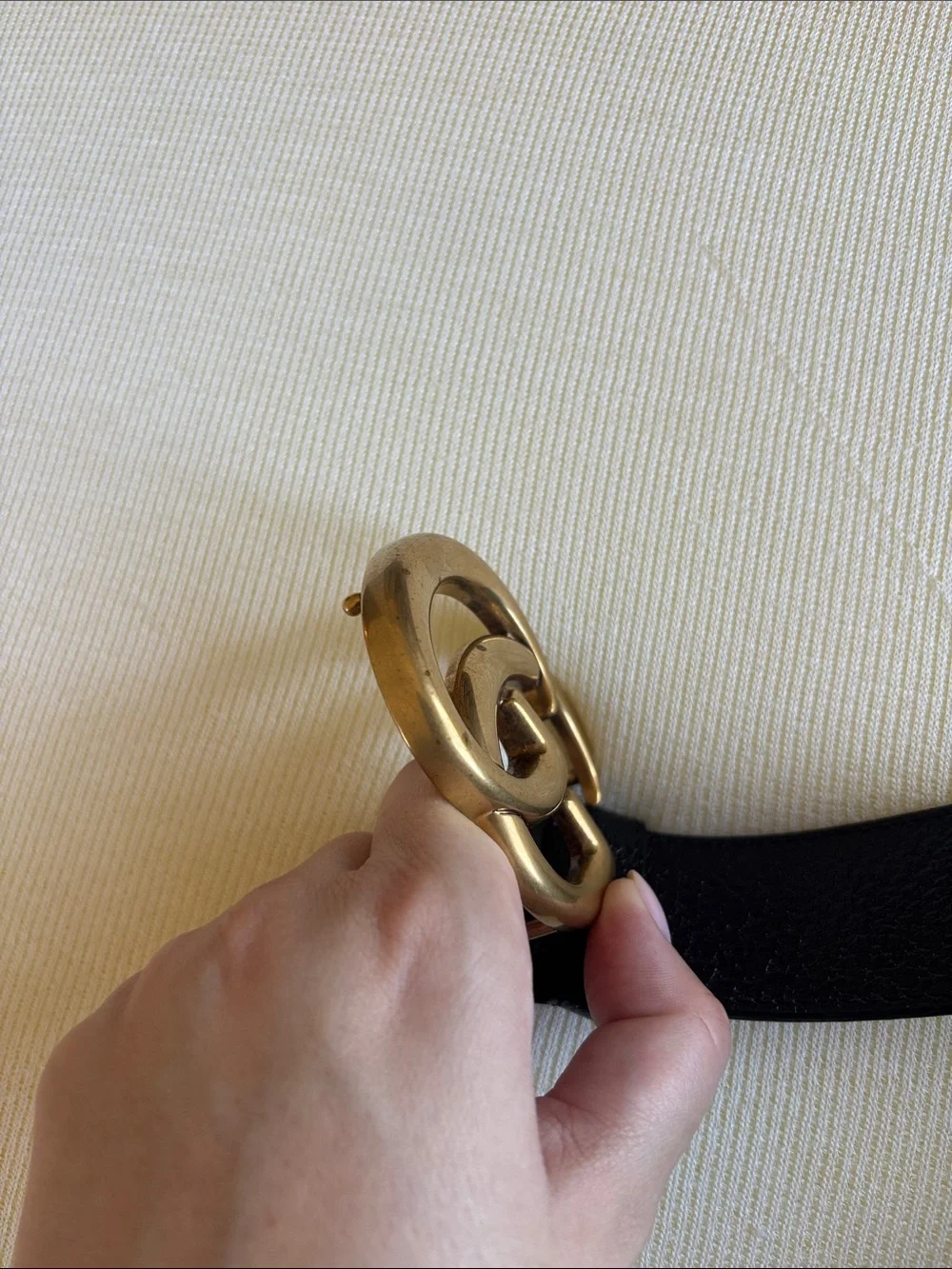 Gucci Mens Leather Belt in Black with Gold Double G